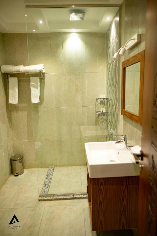 Family Suite,1260522253:JPEG